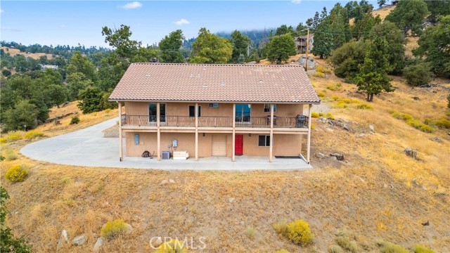 29600 Goldspike Road, Tehachapi CA: https://media.crmls.org/medias/70c197cb-f407-4b46-ad8c-5fdcdb6a88c7.jpg