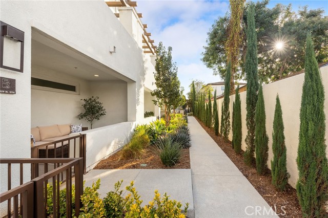 Detail Gallery Image 21 of 27 For 129 N 5th St #B,  Montebello,  CA 90640 - 3 Beds | 3 Baths