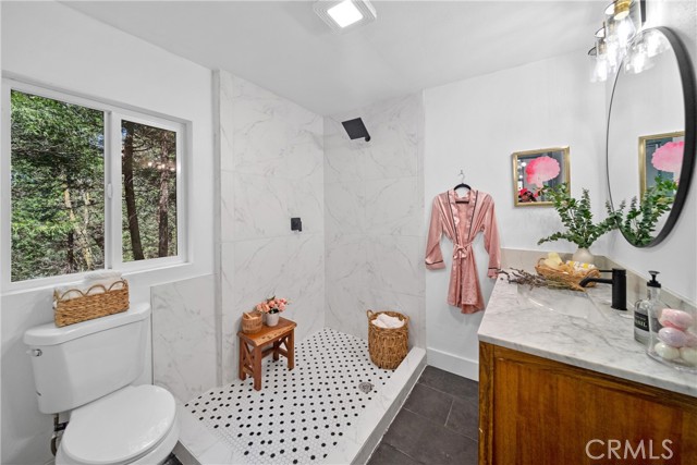 22384 Crest Forest Road, Cedarpines Park CA: https://media.crmls.org/medias/70c1cf55-1fd8-4dfc-b67e-764a4dbe76c7.jpg