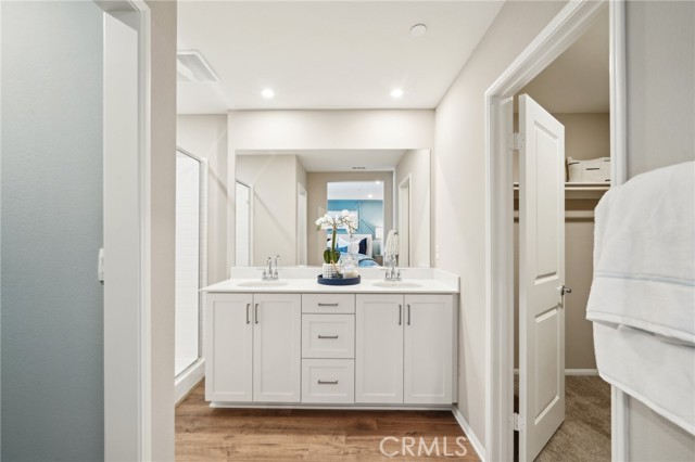 Detail Gallery Image 15 of 21 For 16204 Lumia Way, Fontana,  CA 92336 - 3 Beds | 2/1 Baths