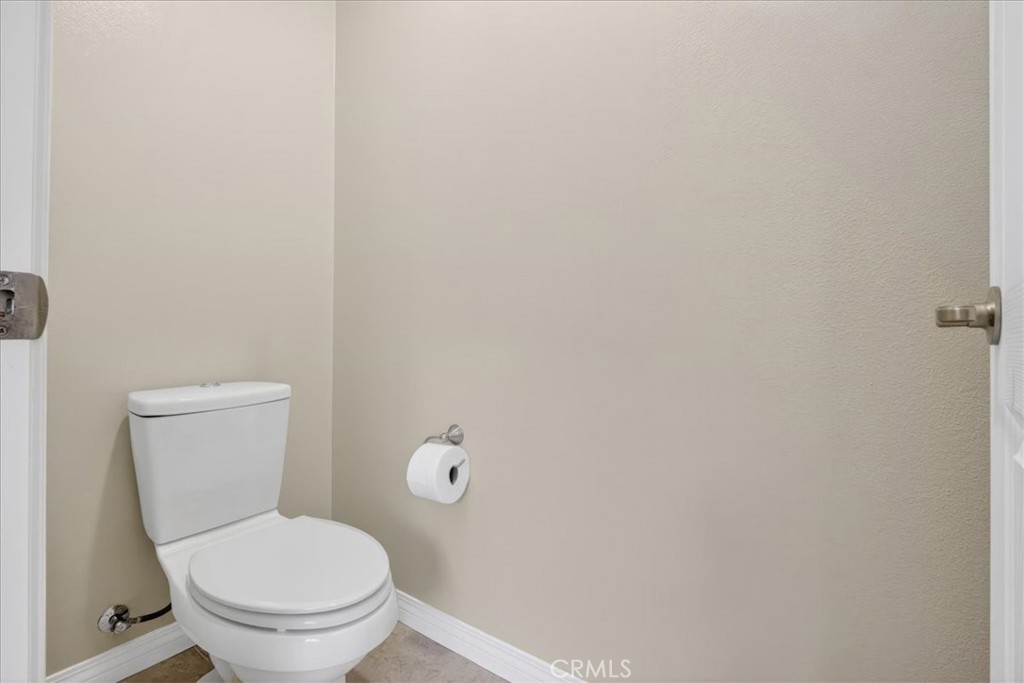 https://media.crmls.org/medias/70c306d3-1e31-4e42-8c9f-748b76c183e9.jpg?preset=X-Large