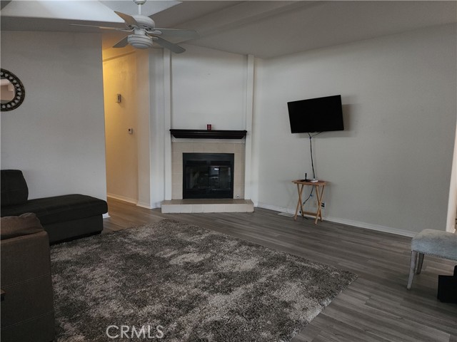 9850 Garfield Avenue, Huntington Beach CA: https://media.crmls.org/medias/70c40021-2c5c-4c2d-aa65-8b015979b491.jpg