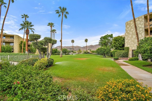 1660 S La Reina Way #2D, Palm Springs, CA 92264