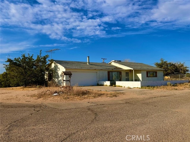 Detail Gallery Image 1 of 4 For 17279 Carlo Ave, Edwards,  CA 93523 - 2 Beds | 2 Baths