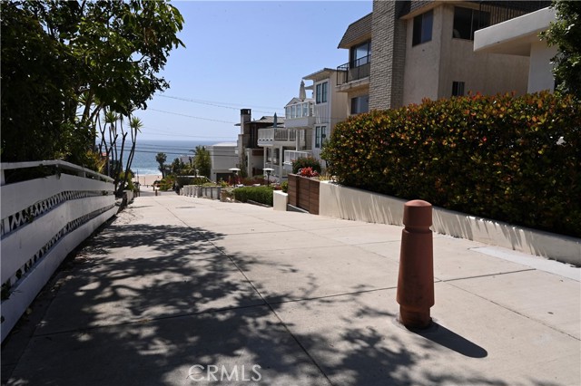 Detail Gallery Image 7 of 22 For 706 Highland Ave #2,  Manhattan Beach,  CA 90266 - 1 Beds | 1 Baths