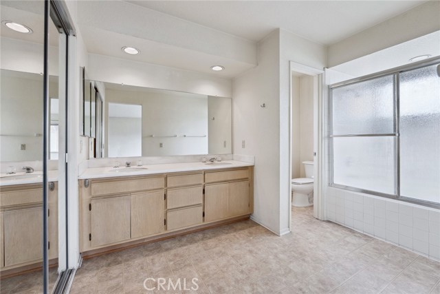 Detail Gallery Image 15 of 26 For 24687 Calle Largo, Calabasas,  CA 91302 - 4 Beds | 3 Baths