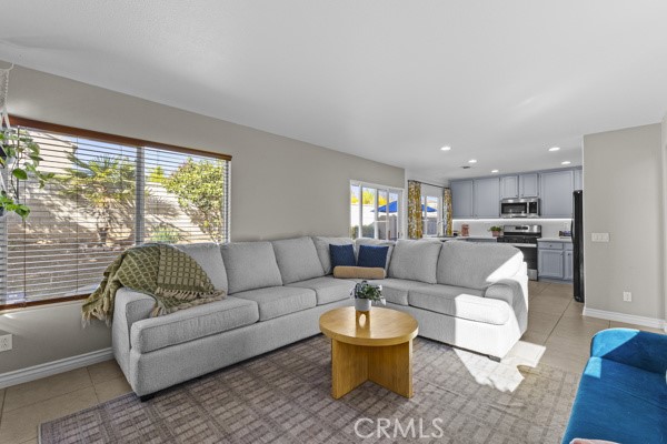 Detail Gallery Image 11 of 37 For 26932 St Julian Cir, Murrieta,  CA 92563 - 4 Beds | 2/1 Baths