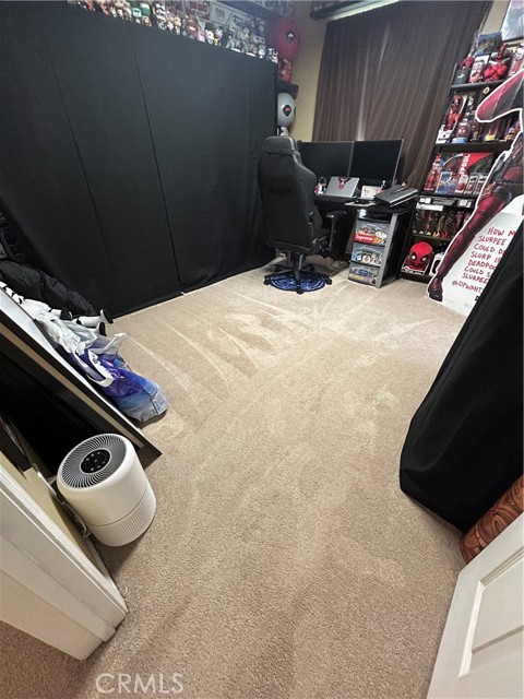 18002 Flynn Drive, Canyon Country CA: https://media.crmls.org/medias/70c71d38-d658-44eb-a8de-a0e337586e88.jpg