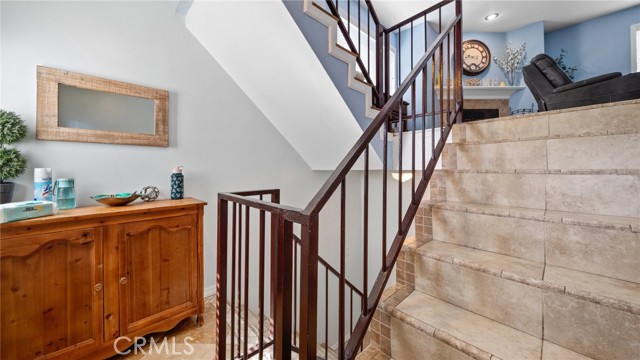 Detail Gallery Image 3 of 19 For 4845 W 118th Pl, Hawthorne,  CA 90250 - 3 Beds | 2/1 Baths