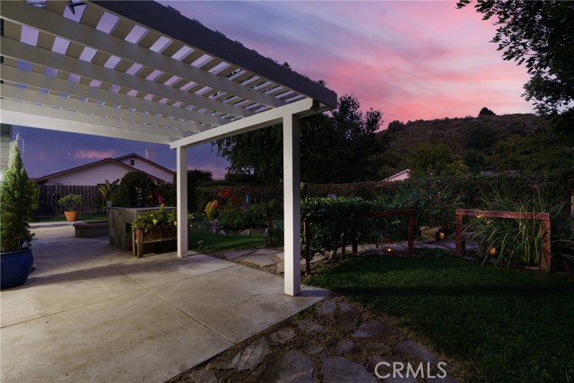 608 Grove Court, Arroyo Grande CA: https://media.crmls.org/medias/70c78119-4662-46fe-a047-9d8d3a1eec68.jpg