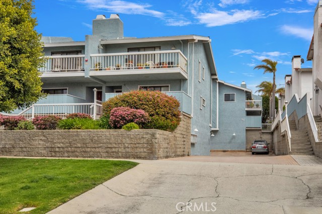 118 Guadalupe Avenue, Redondo Beach, California 90277, 3 Bedrooms Bedrooms, ,3 BathroomsBathrooms,Residential,Sold,Guadalupe,PV23046381