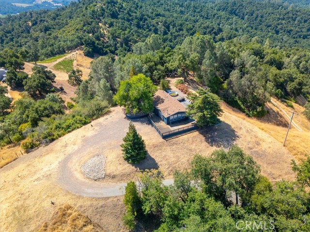 5990 Sunny Glen, Paso Robles CA: https://media.crmls.org/medias/70c7ee05-870d-4ac6-9e39-89276ade9c03.jpg