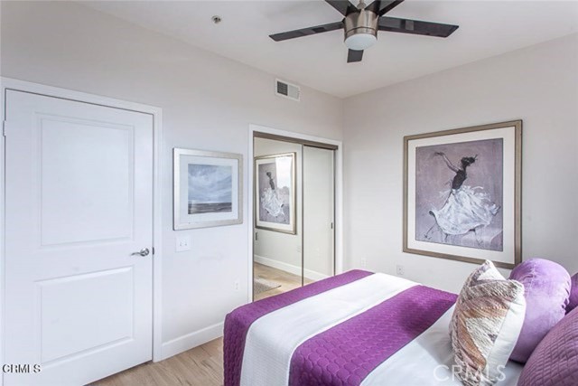 6938 Laurel Canyon Boulevard, North Hollywood CA: https://media.crmls.org/medias/70c7f942-644f-441e-913f-ff73746cce72.jpg