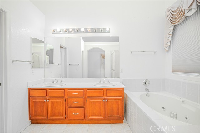 39754 Calle Azucar, Murrieta CA: https://media.crmls.org/medias/70c8203a-d8b7-4023-b1e0-75f09b7d5436.jpg