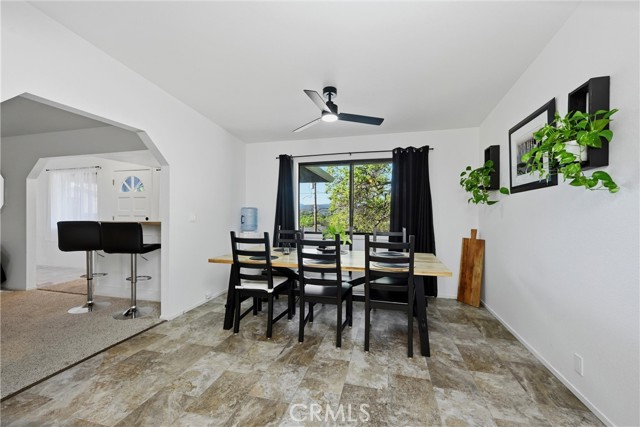 Detail Gallery Image 19 of 33 For 19004 Deer Hill, Hidden Valley Lake,  CA 95467 - 3 Beds | 2 Baths