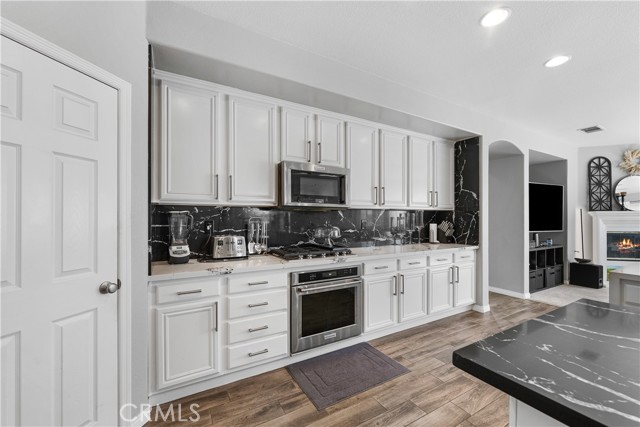 Detail Gallery Image 30 of 75 For 40637 Pinina Ct, Palmdale,  CA 93551 - 5 Beds | 4 Baths