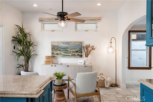 Detail Gallery Image 16 of 33 For 34 Ximeno Avenue, Long Beach,  CA 90803 - 4 Beds | 1/1 Baths