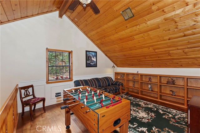 Detail Gallery Image 25 of 49 For 43035 Encino Rd, Big Bear Lake,  CA 92315 - 4 Beds | 3 Baths