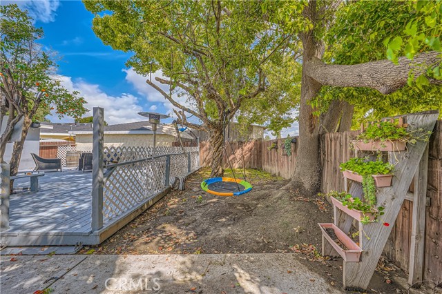 Detail Gallery Image 31 of 38 For 3818 Charlemagne Ave, Long Beach,  CA 90808 - 4 Beds | 2 Baths