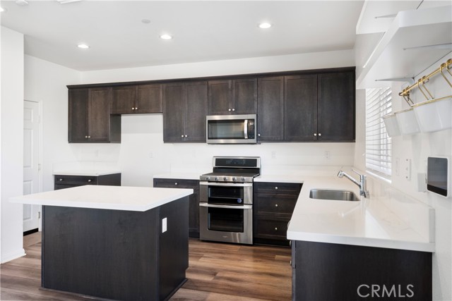 Detail Gallery Image 7 of 41 For 9605 Bonsai Ln, Riverside,  CA 92508 - 5 Beds | 3 Baths