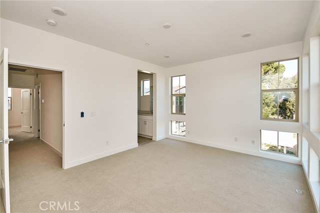 Detail Gallery Image 16 of 29 For 6038 Derby Lane, Cypress,  CA 90720 - 4 Beds | 3/1 Baths