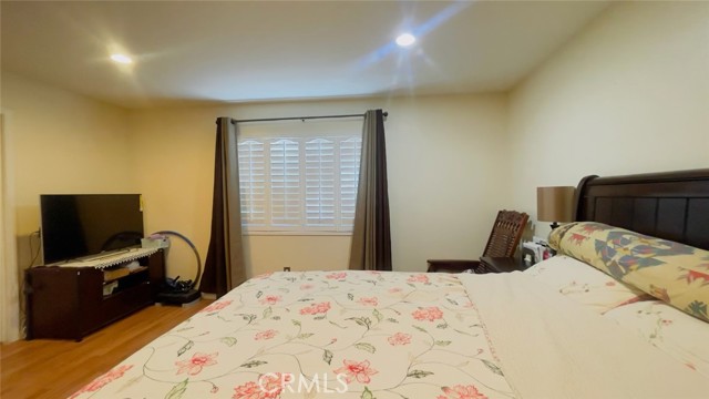 Detail Gallery Image 19 of 33 For 15721 Cobalt St #105,  Sylmar,  CA 91342 - 4 Beds | 2/1 Baths