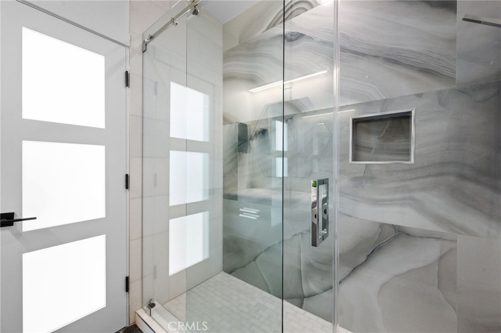 MLS #OC25238020 image #64