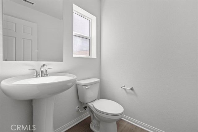 Detail Gallery Image 2 of 16 For 25632 Sedona Ln, Homeland,  CA 92548 - 3 Beds | 2/1 Baths