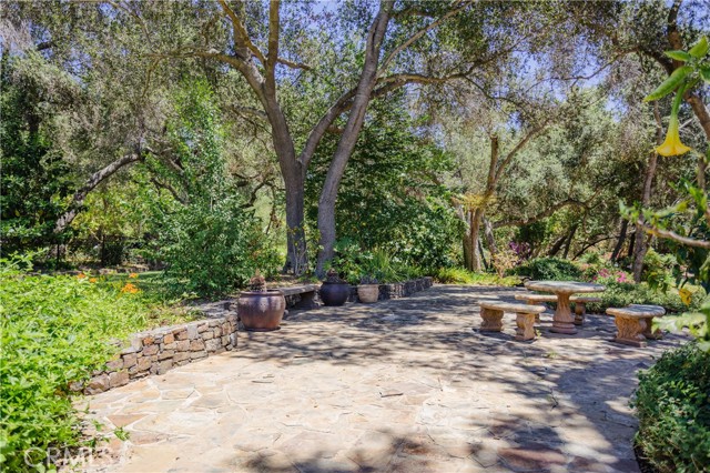 45200 Oak Manor Ct, Temecula CA: https://media.crmls.org/medias/70ce9d16-1529-490d-8a85-d59f916f9310.jpg