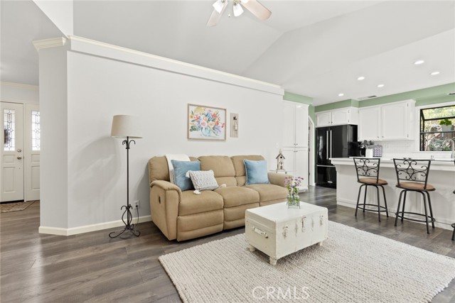 Detail Gallery Image 4 of 27 For 7 Premier Ct, Chico,  CA 95928 - 3 Beds | 2 Baths
