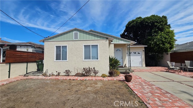 1064 W 31st Street, San Pedro CA: https://media.crmls.org/medias/70cff5d5-11ab-48d6-9c6f-4bfe239d47ed.jpg