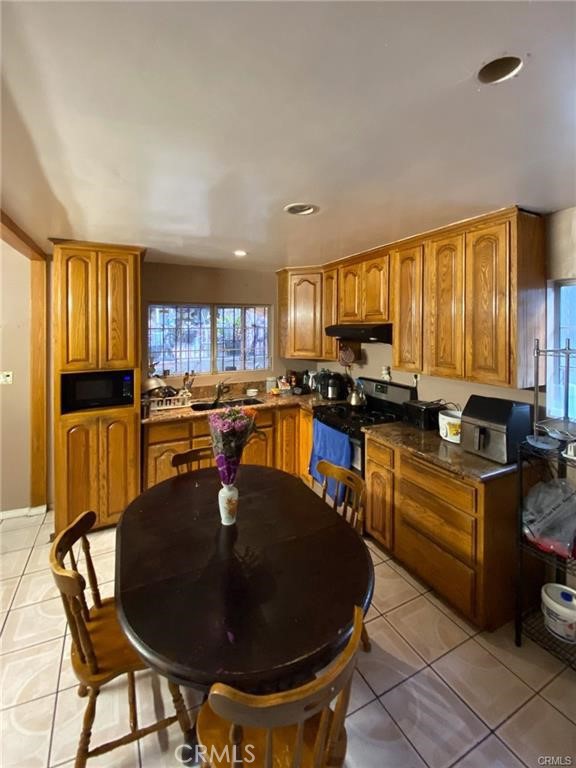 2823 Budau Avenue, Los Angeles CA: https://media.crmls.org/medias/70d01e6a-8edc-4b8d-adde-71b175d3ce1f.jpg