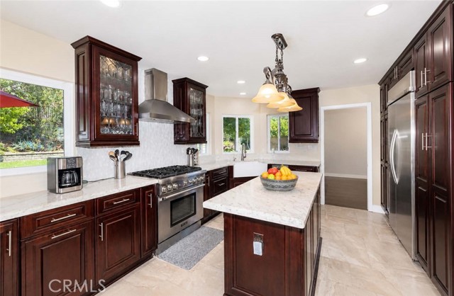 5505 Green Hollow LN