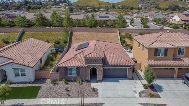 Detail Gallery Image 1 of 35 For 24416 Division Dr, Menifee,  CA 92584 - 4 Beds | 2/1 Baths