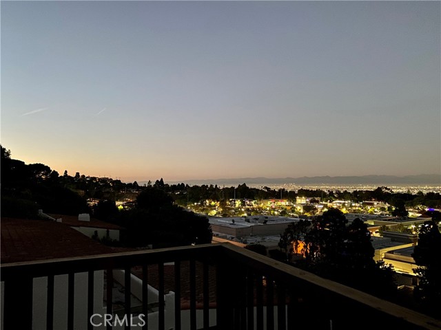 33 Oaktree Lane, Rolling Hills Estates, California 90274, 2 Bedrooms Bedrooms, ,3 BathroomsBathrooms,Residential,Sold,Oaktree,OC22217896