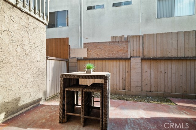 Detail Gallery Image 33 of 42 For 13534 Cordary Ave #14,  Hawthorne,  CA 90250 - 3 Beds | 3 Baths