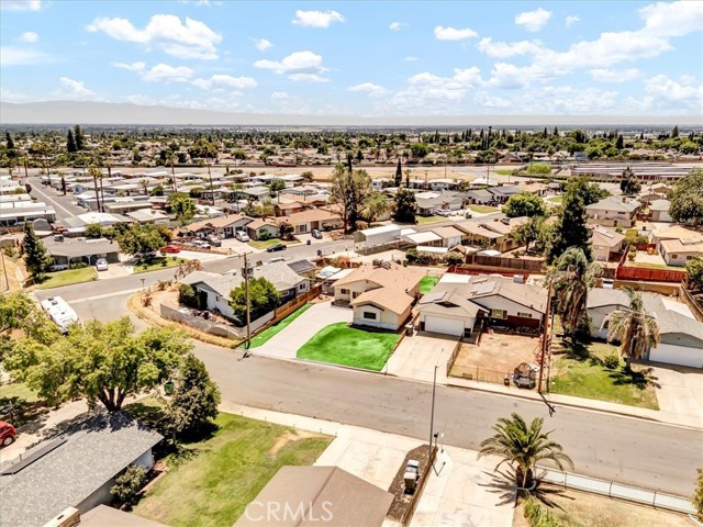 4825 Putter Lane, Bakersfield CA: https://media.crmls.org/medias/70d23b6b-46b8-4e8b-b485-09f7c63b598d.jpg
