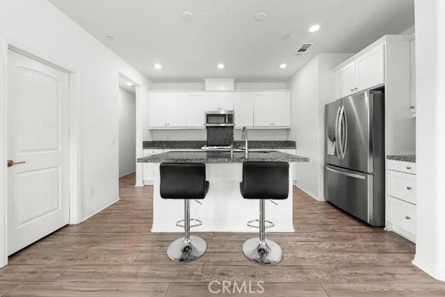 Detail Gallery Image 17 of 41 For 16075 Osprey Ave, Chino,  CA 91708 - 4 Beds | 3 Baths