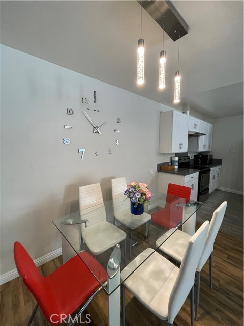 5460 White Oak Avenue, Encino CA: https://media.crmls.org/medias/70d32f43-957d-4bb0-a54d-db5f647ba3fa.jpg