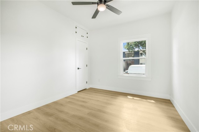1270 W 19th Street, Long Beach CA: https://media.crmls.org/medias/70d37082-a19d-49de-9e07-4a196da4f1d7.jpg