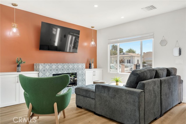 Detail Gallery Image 17 of 41 For 5814 7th Ave, Los Angeles,  CA 90043 - 2 Beds | 1 Baths