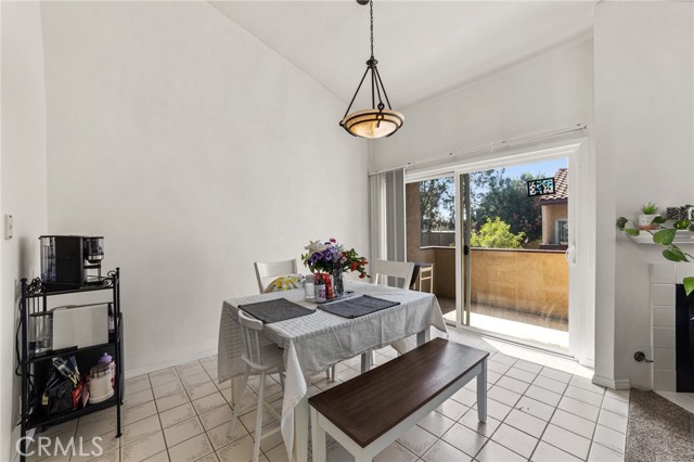 9341 Shadowood Drive, Montclair CA: https://media.crmls.org/medias/70d46a28-2614-4587-a8aa-f7821e7b51cc.jpg