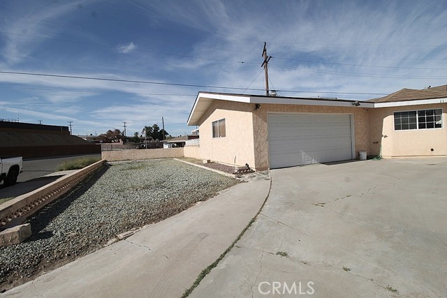 Detail Gallery Image 3 of 32 For 1105 Bigger, Barstow,  CA 92311 - 3 Beds | 2 Baths