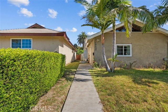 19539 Gault Street, Reseda CA: https://media.crmls.org/medias/70d4970f-5281-4ab0-8cb1-6407e355ab1e.jpg