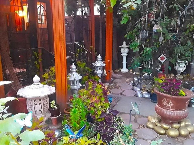 Detail Gallery Image 9 of 48 For 677 Elm St, San Jose,  CA 95126 - 2 Beds | 1 Baths