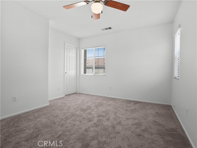 Detail Gallery Image 15 of 36 For 1377 Sunset #B,  Beaumont,  CA 92223 - 3 Beds | 2/1 Baths