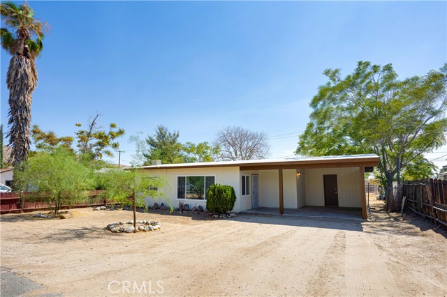 Detail Gallery Image 1 of 37 For 7101 Tamarisk Ave, Yucca Valley,  CA 92284 - 2 Beds | 1 Baths