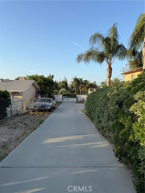 15192 Laguna Avenue, Lake Elsinore CA: https://media.crmls.org/medias/70d62a7b-e954-4a8a-a093-fed29496914a.jpg