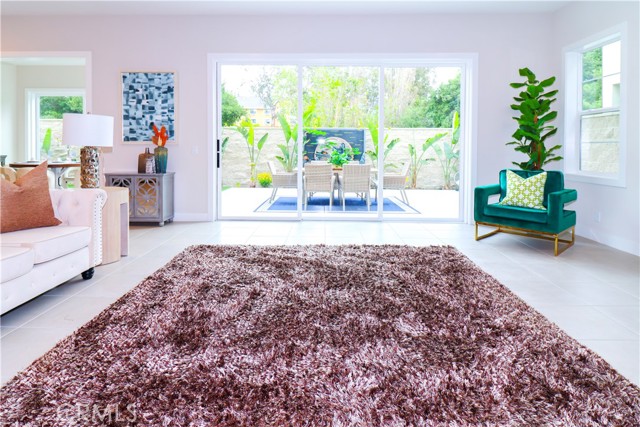390 Riverbend, Lake Forest CA: https://media.crmls.org/medias/70d64318-7f0e-43c0-b743-fa44c47a1f11.jpg
