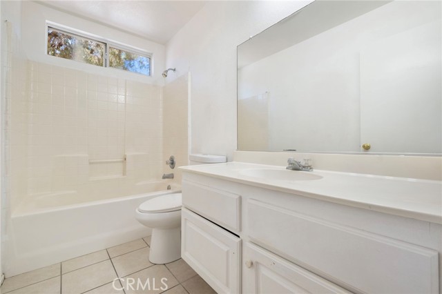 Detail Gallery Image 15 of 21 For 14677 Foothill Rd, Victorville,  CA 92394 - 3 Beds | 2/1 Baths